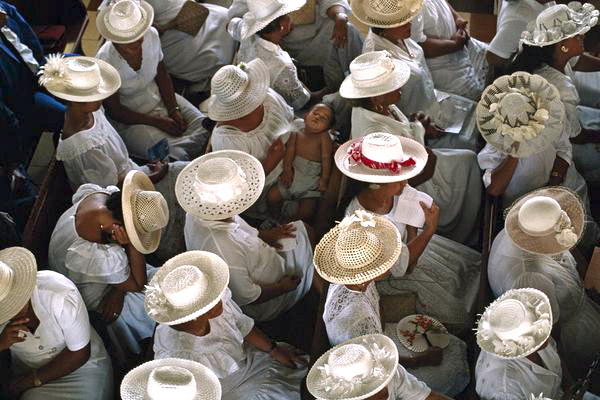 Tahitian women in their Sunday best. Photo: Jodi Cobb, National Geographic 